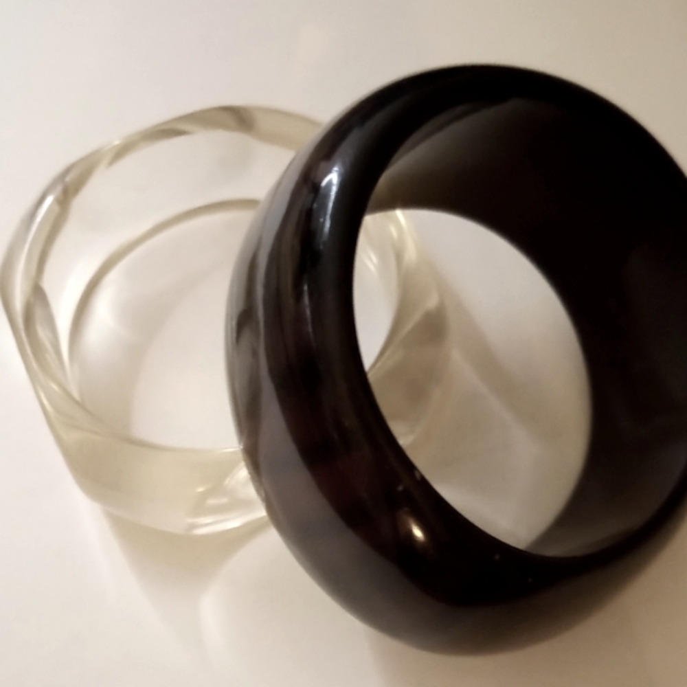 Italian Mahogany Colored Chunky and Asymmetrical Bangle +
Free Gift Bangle